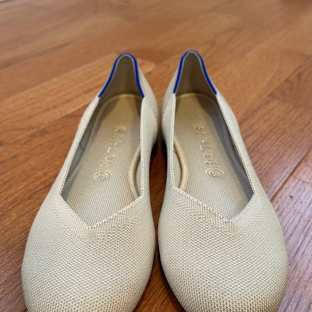Rothy’s round toe flat NWT -Nude 10.5
